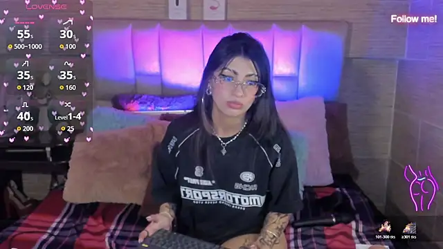 Chat XXX en directo de mia_devine_