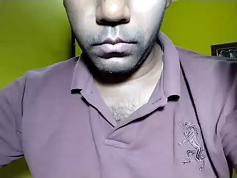 Rocky___01 Adlı Modelin Web Kamerası Şovu