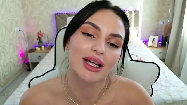 MilaaSweety's Live XXX Chat