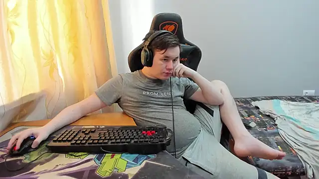 iliaskrislove's Live XXX Chat