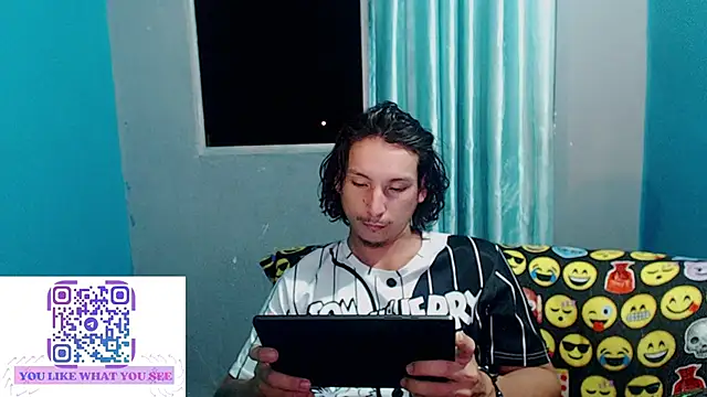 Chat +18 de MrKingsaintx ao vivo