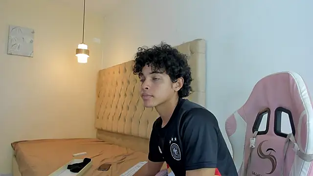 Chat +18 de Boy_king28 ao vivo