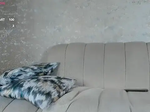 OliverWyse Chat XXX live