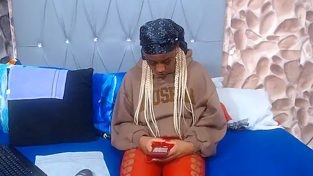 BeautyInBlackX Chat XXX in diretta
