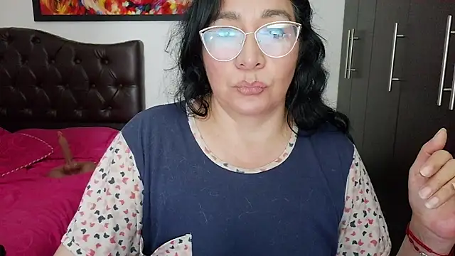 Chat +18 de Grace_mature_milf ao vivo
