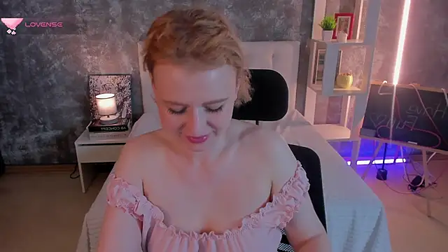 Shiny_Liss Chat XXX in diretta