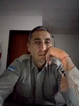 Alejandro83bsf – Naživo XXX chat
