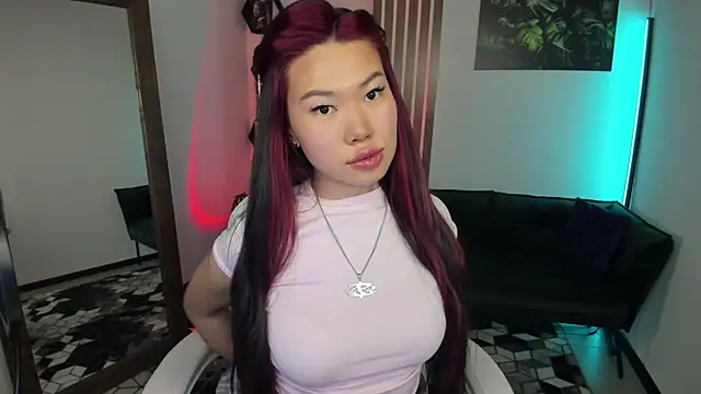 LunaPurrr Chat XXX in diretta