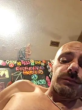 DaddyAndSplashQueen élő XXX-chatje