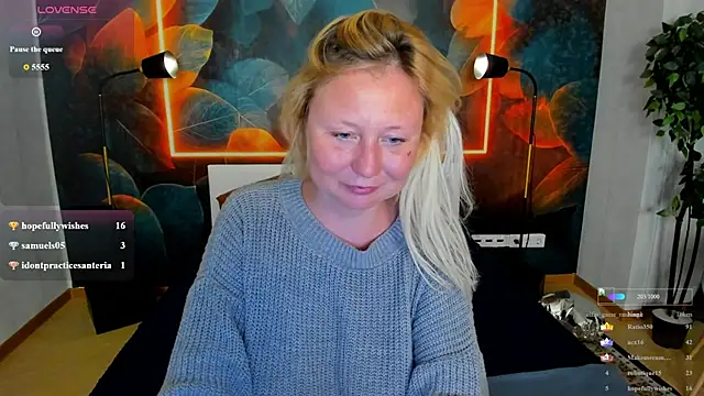 scent__of_woman's Live XXX Chat