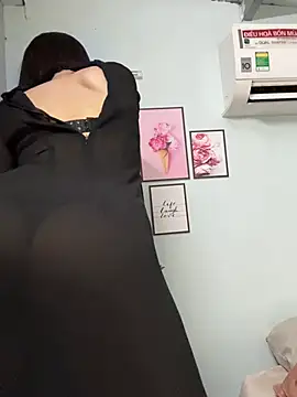 Nana-19 Chat XXX live