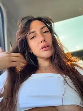AleksandraRich Chat XXX in diretta