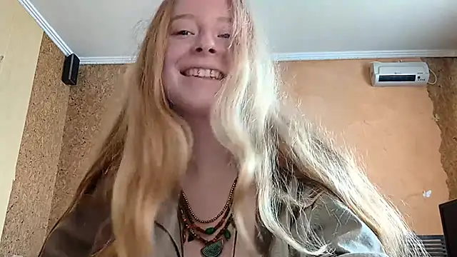 צ'אט XXX בשידור חי של KateVibe_01