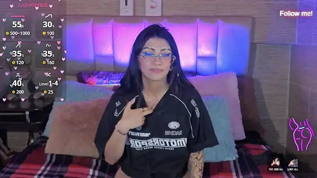 mia_devine_'s Live XXX Chat