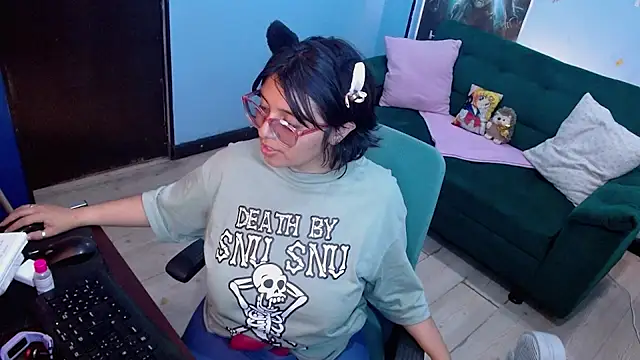 ohmysqueak's Live XXX Chat