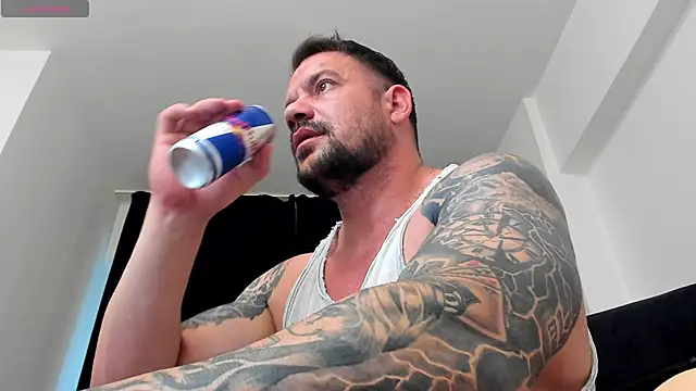 musclemonster31n Live XXX chat