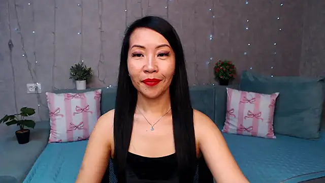LiaPak Show in webcam