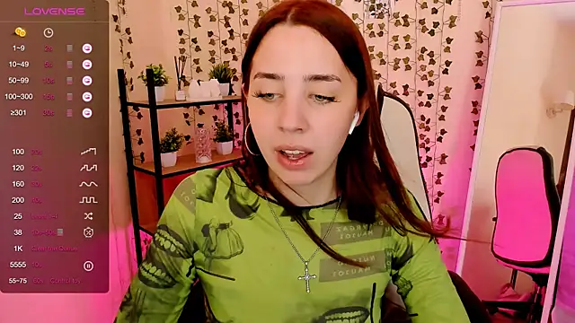 Chat XXX ao vivo de CharliGrace_