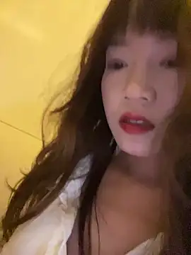 yueyuegirl 现场XXX聊天