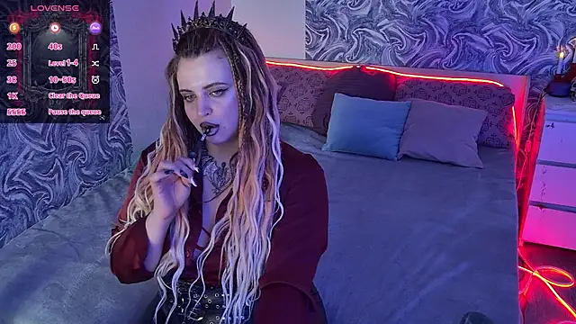 Miss_Maya_Mils Chat XXX in diretta