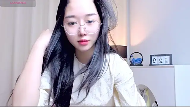 miuu6868 লাইভ XXX চ্যাট