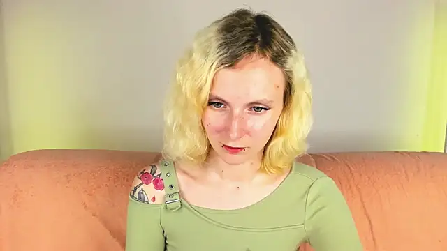 LikiLips live XXX chat