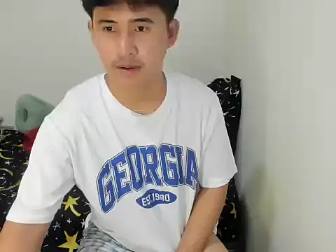 Adim-pinoy146 Chat XXX in diretta