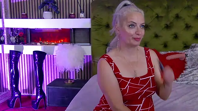 LadyTouch's Live XXX Chat