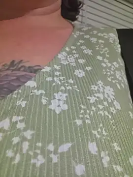 Czat XXX na żywo – julimonroe