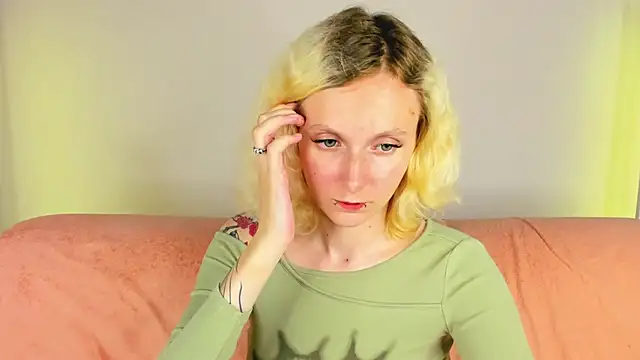 LikiLips live XXX chat
