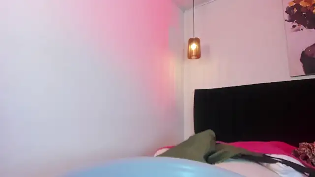 dolly_zoe Chat XXX in diretta