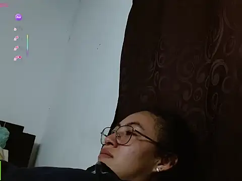 Amitlu_ Chat XXX in diretta