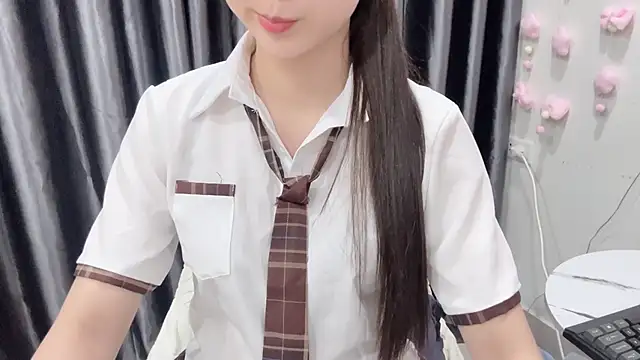 KaleAnisa Obrolan Langsung XXX