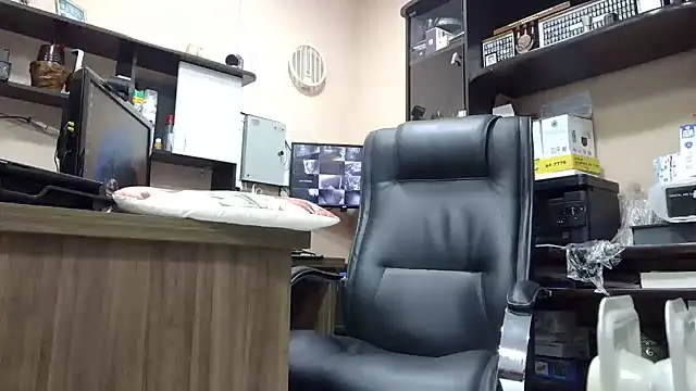 Chat +18 de Kellynha_Sweet ao vivo