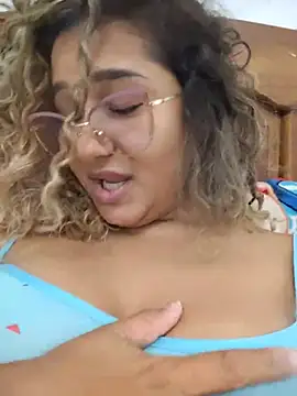BrendaGirs Chat XXX in diretta