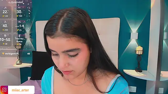 Chat XXX en directo de MiaaCarter_