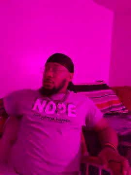 Chat XXX en directo de TooGoodConway23
