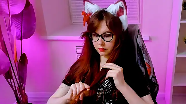 CarolGiggly live XXX chat