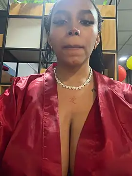 MadeleineSanez Chat XXX in diretta