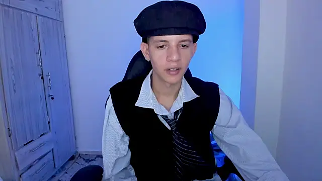 צ'אט XXX בשידור חי של tylerrnova
