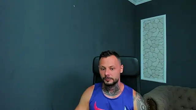 XXX chat uživo modela BrianHunts