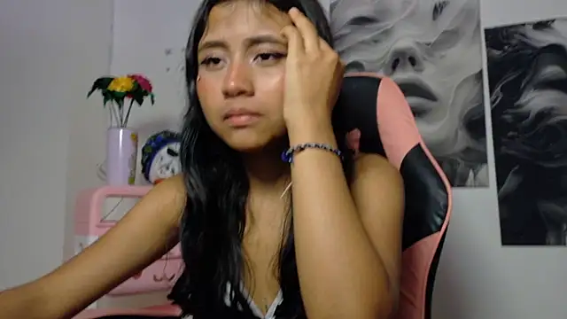 Nubeseliminadas Show in webcam