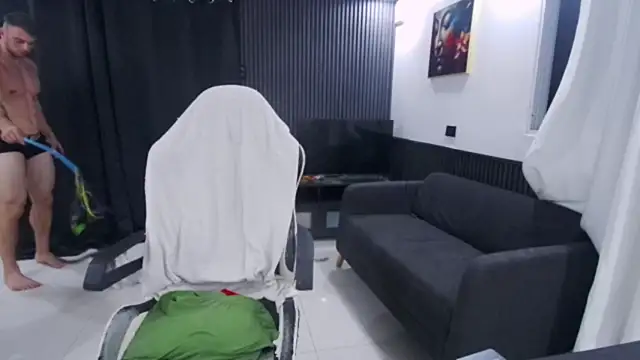 Онлайн чат XXX YourHotGreg