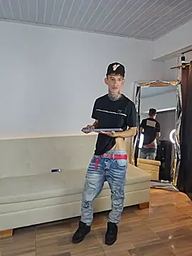 Darwinstark_'s Live XXX Chat