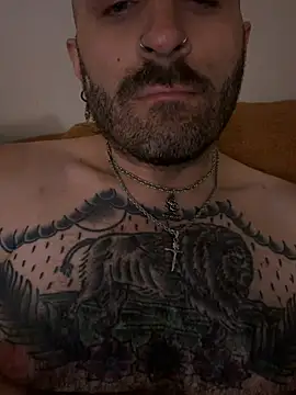 girthxcrisis Show in webcam