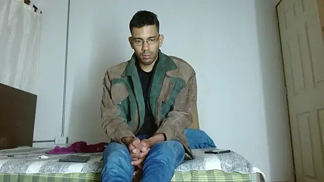 JohanyLatino Chat XXX live