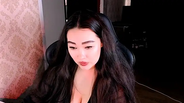 Emma_Uilson Chat XXX in diretta