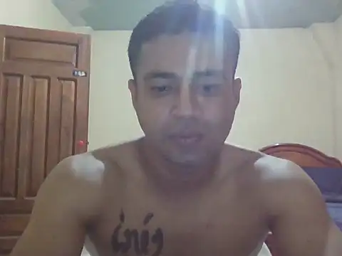 Chatroom XXX en direct de User_02_