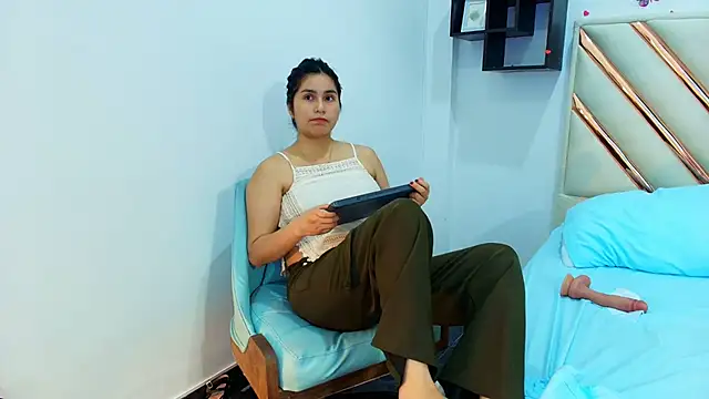 XXX chat uživo modela Kan_Rousse