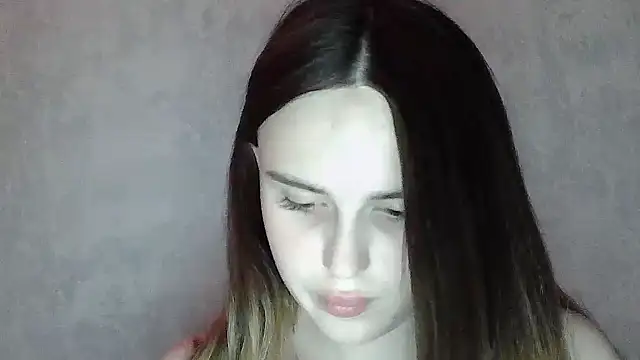 SweetLoraa Chat XXX in diretta